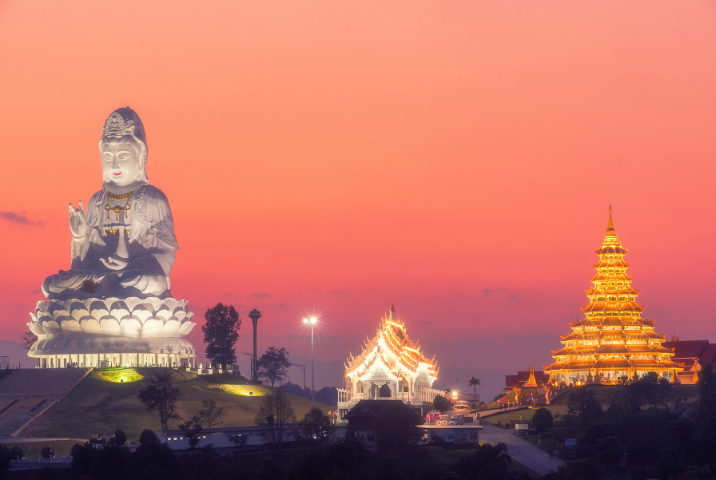 Admirer le Wat Huay Pla Kang
