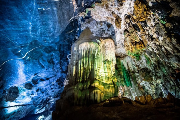 Découvrir la grotte de Hang Tien