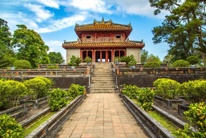 Découvrir le tombeau de l’empereur Minh Mang