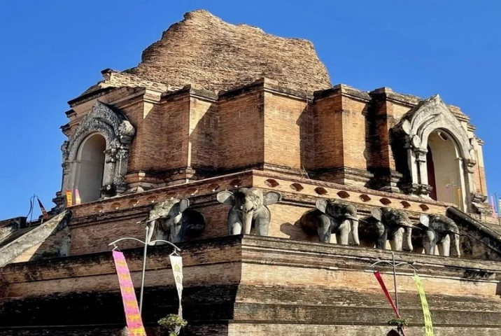Explorer la vieille ville de Chiang Mai au cœur de l’histoire et des temples