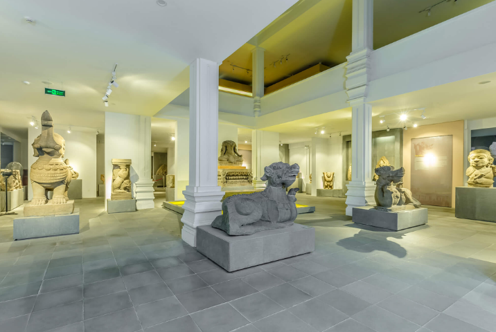 Explorer le Musée de la sculpture cham