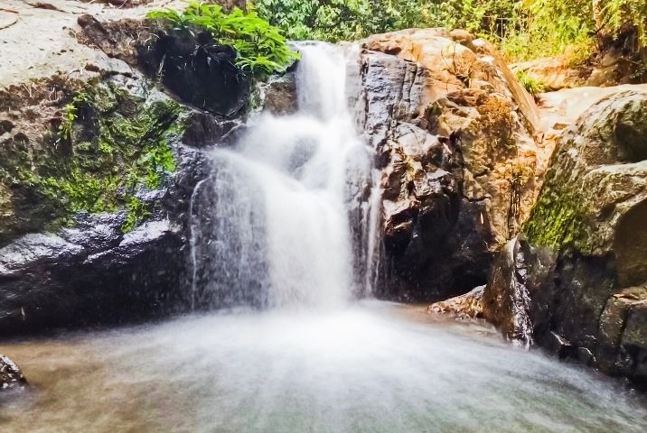Pong Phra Bat Hot Springs
