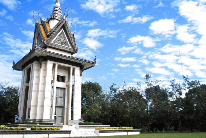 Se recueillir aux Killing Fields de Choeung Ek