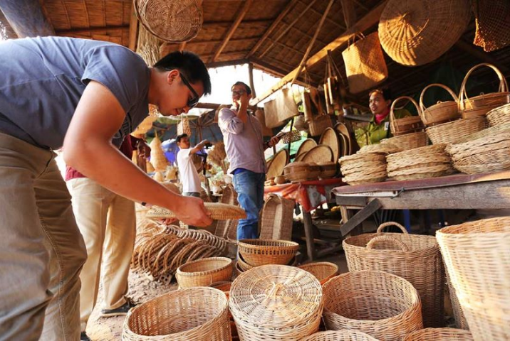 Immersion dans les marchés traditionnels de Kratie