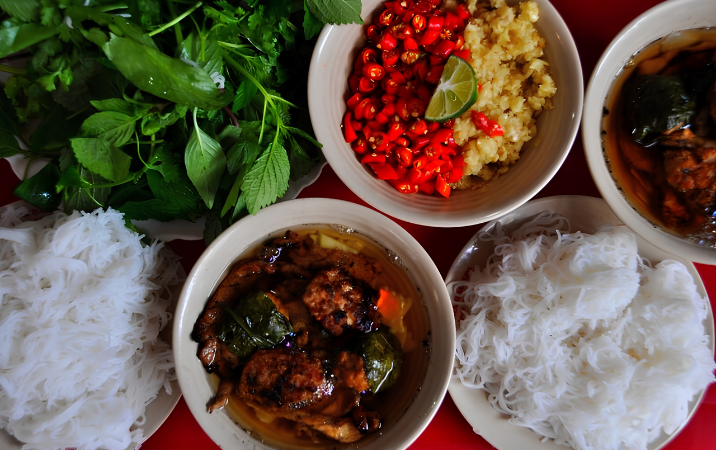 Bún Chả Đắc Kim (classique du vieux quartier)