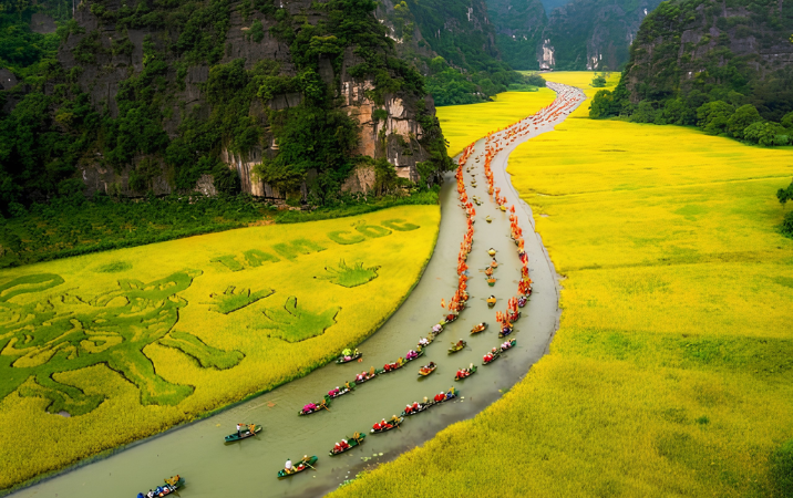Découvrir Tam Coc et ses magnifiques rizières au fil de l’eau