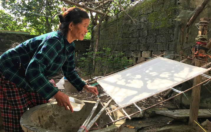 Découvrir l’art du papier dó traditionnel